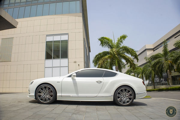 Bentley Continental GT Speed angle 3